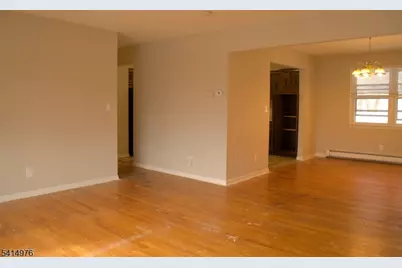 85 Rock Rd, Hawthorne, NJ 07506 - Photo 13