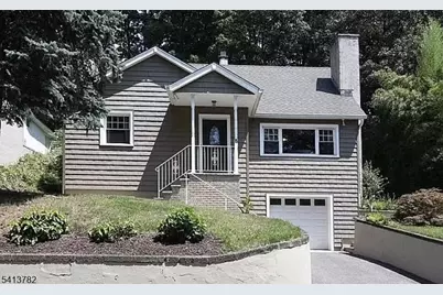 15 High Mountain Rd, Oakland, NJ 07436 - Photo 1