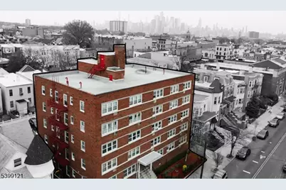 154 Bowers St #2D, Jersey City, NJ 07307 - Photo 1