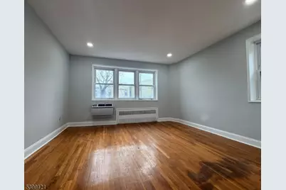 154 Bowers St #2D, Jersey City, NJ 07307 - Photo 11