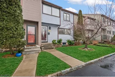 424 Tall Oak Ln, Hillsborough Township, NJ 08844 - Photo 3