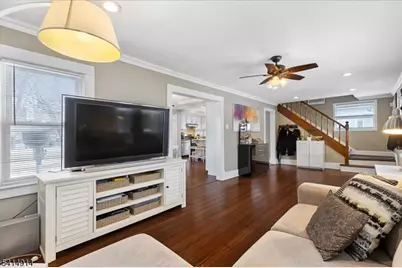 427 Willow Ave, Roselle Park, NJ 07204 - Photo 7