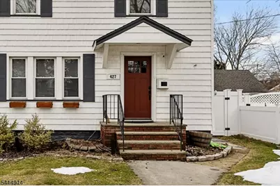 427 Willow Ave, Roselle Park, NJ 07204 - Photo 3