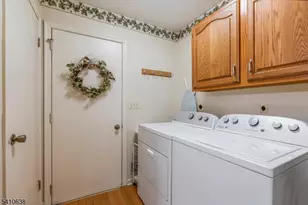 13 Grandview Cir, Raritan Township, NJ 08822 - Photo 17