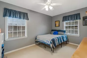 13 Grandview Cir, Raritan Township, NJ 08822 - Photo 21