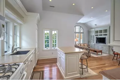 156 Overleigh Rd, Bernardsville, NJ 07924 - Photo 33