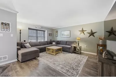 41 Purple Martin Dr, Allamuchy Township, NJ 07840 - Photo 3