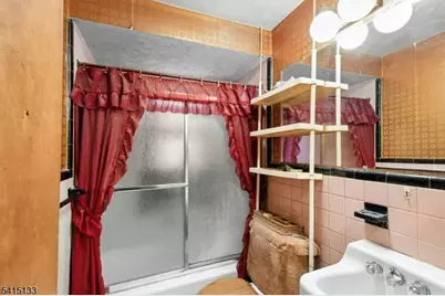 104 Warrenville Rd, Green Brook Township, NJ 08812 - Photo 13