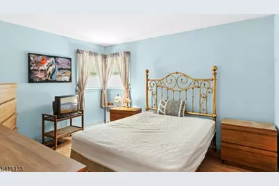 104 Warrenville Rd, Green Brook Township, NJ 08812 - Photo 11