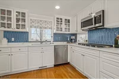 51 Afterglow Ave, Verona, NJ 07044 - Photo 15