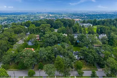 51 Afterglow Ave, Verona, NJ 07044 - Photo 47