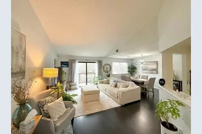 137 Drake Ln, Roxbury Township, NJ 07852 - Photo 7