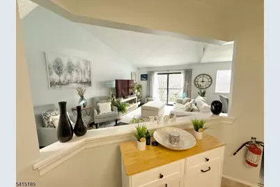 137 Drake Ln, Roxbury Township, NJ 07852 - Photo 3