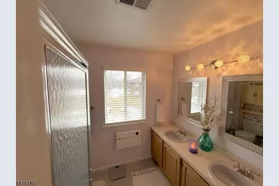 137 Drake Ln, Roxbury Township, NJ 07852 - Photo 27