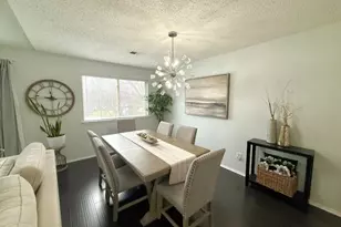 137 Drake Ln, Roxbury Township, NJ 07852 - Photo 5