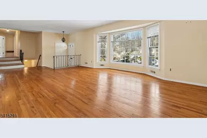 53 Sherbrook Dr, Berkeley Heights Township, NJ 07922 - Photo 5