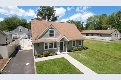122 Greenbrook Rd, Green Brook Township, NJ 08812 - Photo 3