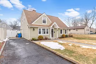 122 Greenbrook Rd, Green Brook Township, NJ 08812 - Photo 3