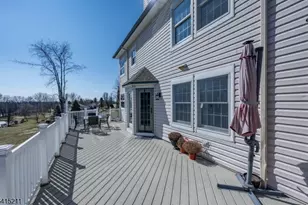 10 Mountain View Dr, Wantage, NJ 07461 - Photo 11