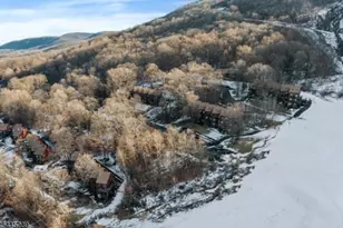 7 Deer Valley Ln, Vernon, NJ 07462 - Photo 1