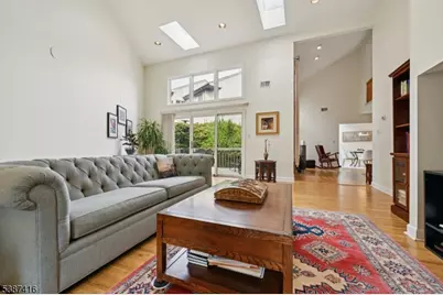 8 Sherwood Dr, Mountain Lakes, NJ 07046 - Photo 17