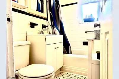 27 Melmore Gdns, East Orange, NJ 07017 - Photo 15