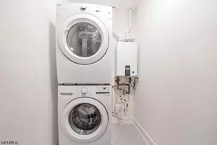 308 Encampment Ct, Montville Township, NJ 07082 - Photo 9