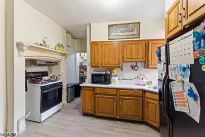 27 Jacques St, Elizabeth, NJ 07201 - Photo 5