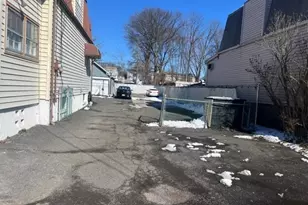 2485 Vauxhall Rd, Union Township, NJ 07083 - Photo 3