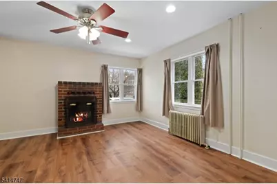 19 Adams St, Belvidere, NJ 07823 - Photo 3