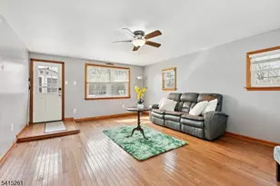 32 Glenville Rd, Edison Twp., NJ 08817 - Photo 9