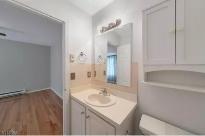 66 Village Green Rd, Bedminster Township, NJ 07921 - Photo 27