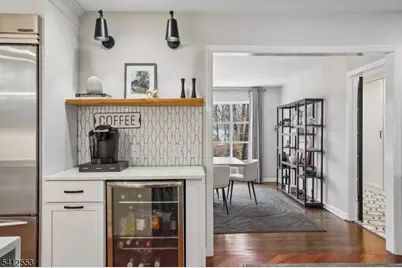 8 Oak Park Dr, Morris Township, NJ 07960 - Photo 11