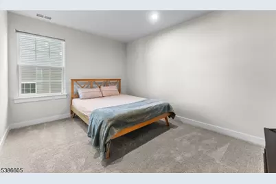 58 Oakwood Blvd, Union Township, NJ 08827 - Photo 29