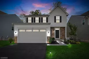 58 Oakwood Blvd, Union Township, NJ 08827 - Photo 1