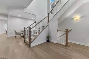 58 Oakwood Blvd, Union Township, NJ 08827 - Photo 5