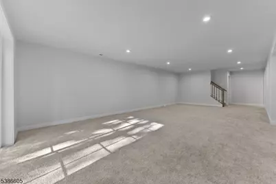 58 Oakwood Blvd, Union Township, NJ 08827 - Photo 35