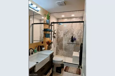 112 Stonegate Ln, Stanhope, NJ 07874 - Photo 11