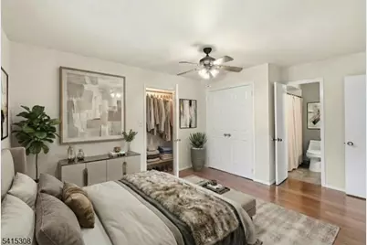 117 Sunset Ky, Secaucus, NJ 07094 - Photo 23