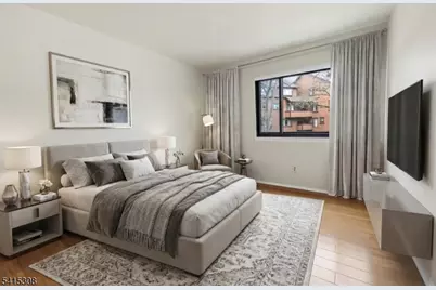 117 Sunset Ky, Secaucus, NJ 07094 - Photo 21