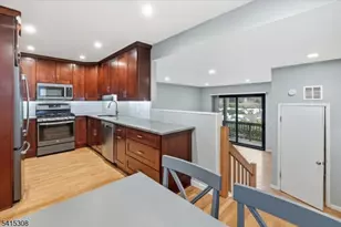 117 Sunset Key, Secaucus, NJ 07094 - Photo 5