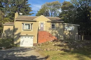 980 Black Oak Ridge Rd, Wayne, NJ 07470 - Photo 1