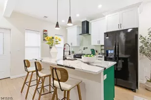 16 Eagle St, Newark, NJ 07102 - Photo 7