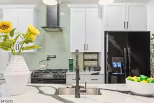 16 Eagle St, Newark, NJ 07102 - Photo 9