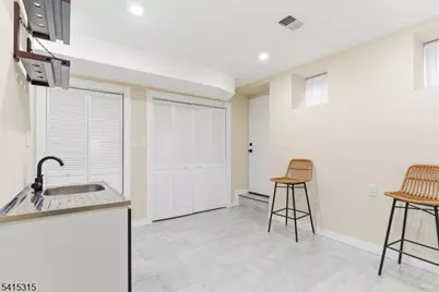 16 Eagle St, Newark, NJ 07102 - Photo 25