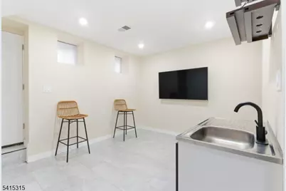 16 Eagle St, Newark, NJ 07102 - Photo 23