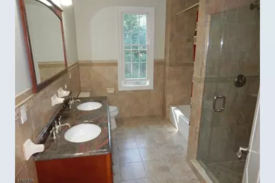 230 East Ln, Clark Township, NJ 07066 - Photo 19