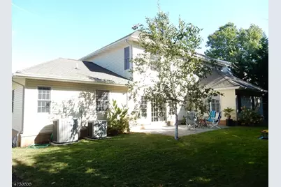 230 East Ln, Clark Township, NJ 07066 - Photo 25