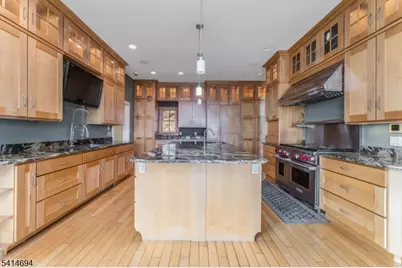 201 Lows Hollow Rd, Lopatcong Township, NJ 08886 - Photo 17