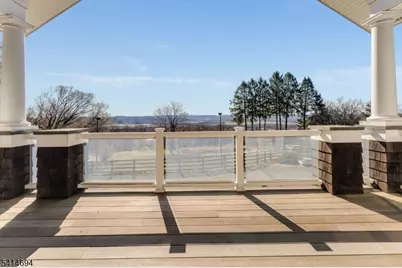 201 Lows Hollow Rd, Lopatcong Township, NJ 08886 - Photo 19